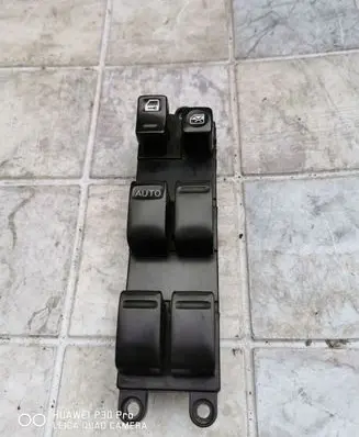Nissan Almera Tino Electric window control switch