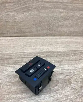 BMW 3 E90 E91 Hazard light switch 9132421 549549533 USED