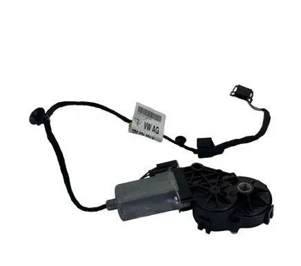 Porsche Cayenne (92A) Seat adjustment motor 7P5971384N 7P5971384 0390203470