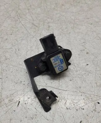 Mercedes-Benz A W168 Mass air flow meter A0041533128