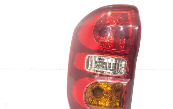 Toyota RAV 4 (XA20) Rear/tail lights