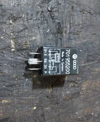 Volkswagen Sharan Fuse module 701955200