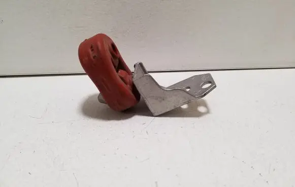 Audi A1 Muffler mount bracket/holder 5Q0253144RS 1K0253147F