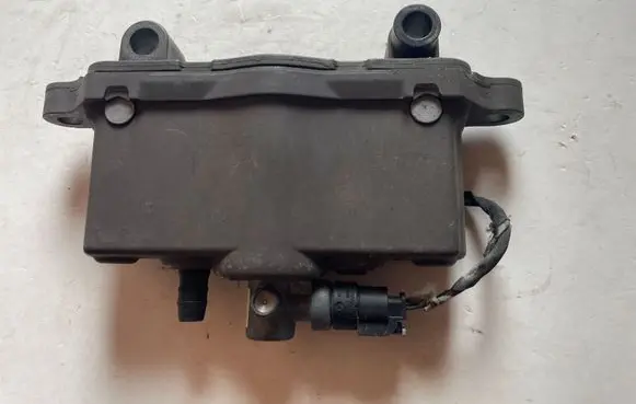 BMW 5 F10 F11 Engine bonnet/hood hinges 7191050