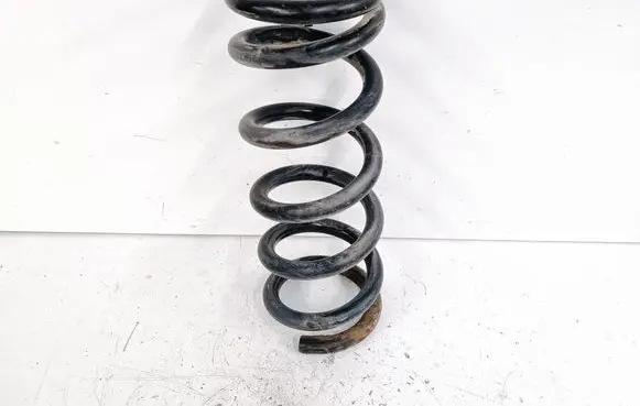 Dodge RAM 1500 DS Front coil spring 05154564AB P05154564AB