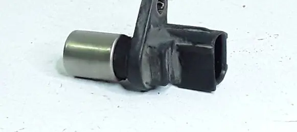 Toyota Corolla E120 E130 Camshaft speed sensor 
