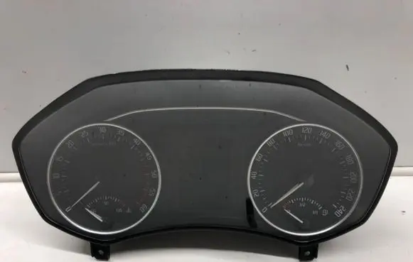 Speedometer (instrument cluster)