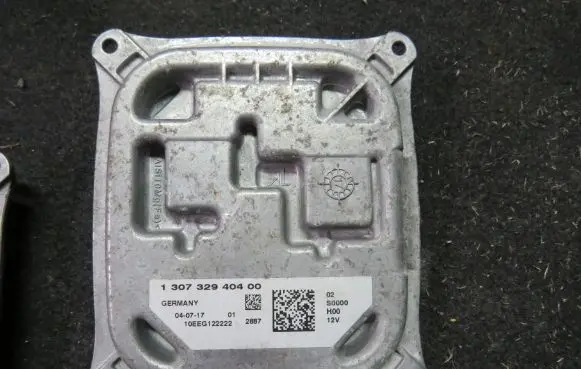 Peugeot 308 Headlight ballast module Xenon 307329404