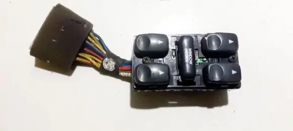Hyundai Lantra I Electric window control switch