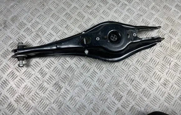 Cupra Formentor Rear upper control arm/wishbone 5QA505371D