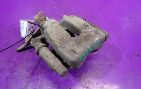 Renault Scenic I Rear brake caliper