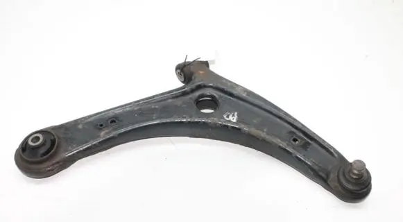 Mitsubishi Outlander Front lower control arm/wishbone