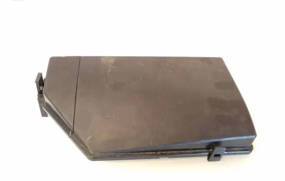 Volvo XC40 Fuse box cover 3888773914 31473868
