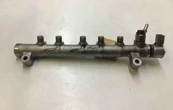 Volvo V40 Fuel main line pipe 01306R06209 31303612 08R02409