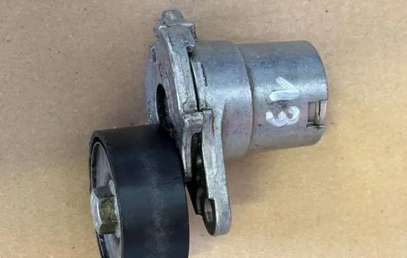 Volkswagen Arteon Generator/alternator belt tensioner 06L903133F