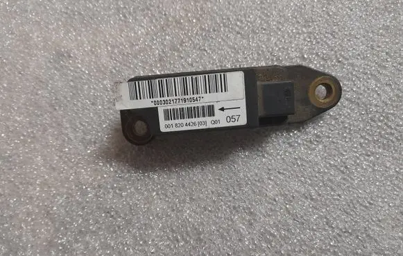 Mercedes-Benz C W203 Airbag deployment crash/impact sensor 0018204426 a0018204426