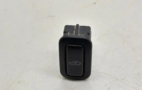 Skoda Octavia Mk2 (1Z) Alarm switch 6Q0962109