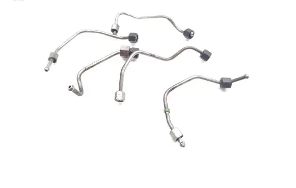 Peugeot 3008 I Fuel injector supply line/pipe 