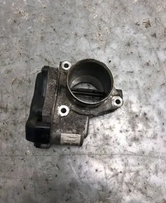 Renault Scenic III - Grand scenic III Throttle valve 8200754913