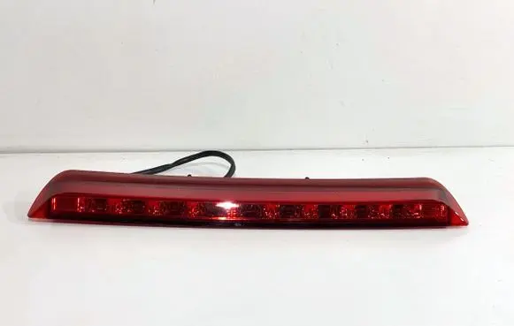 Hyundai Kona I Third/center stoplight 
