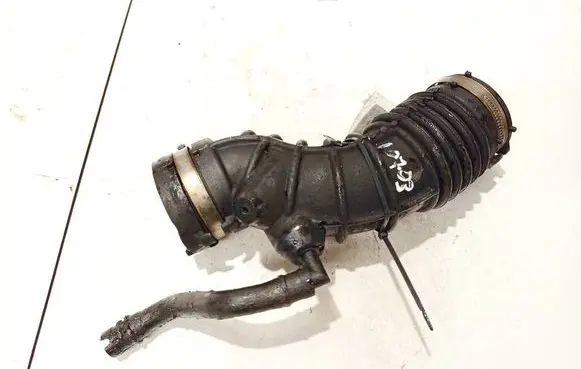 Air intake hose/pipe