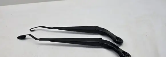 Mini One - Cooper F56 F55 Front wiper blade arm 7376349 7335477