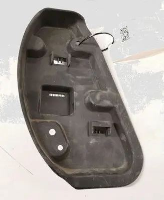 Citroen C5 Tail light bulb cover holder