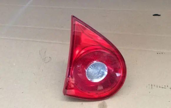 Volkswagen Golf V Tailgate rear/tail lights 1K6945093F