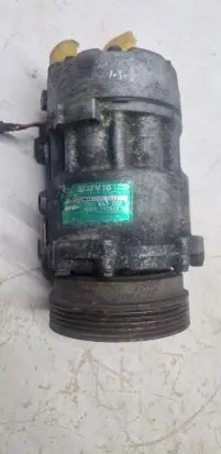 Volkswagen PASSAT B5 Air conditioning (A/C) compressor (pump) SDV7AB