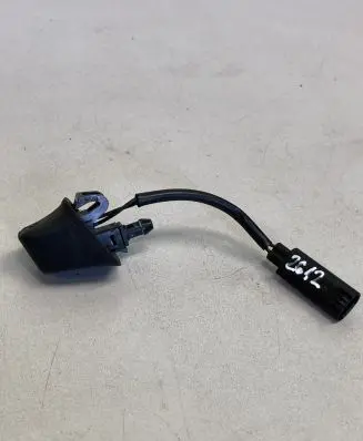BMW 3 E92 E93 Windshield washer spray nozzle 8365385