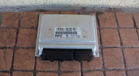 Audi A4 S4 B5 8D Engine control unit/module ECU 8D0907558T