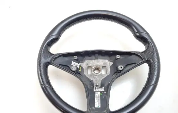 Mercedes-Benz E C207 W207 Steering wheel A2074600703 3058087