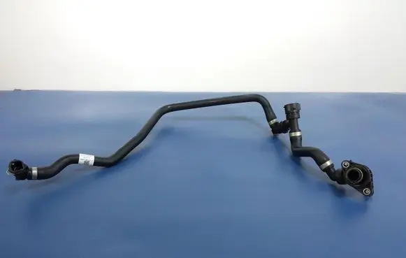 BMW X7 G07 Engine coolant pipe/hose 8698825