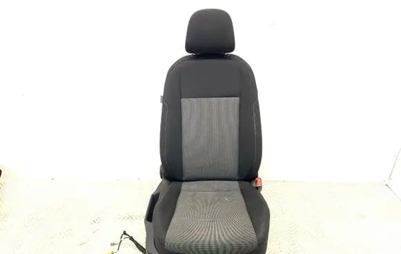Volkswagen Golf VII Front passenger seat 