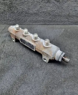 Audi A8 S8 D2 4D Fuel main line pipe 057130089A