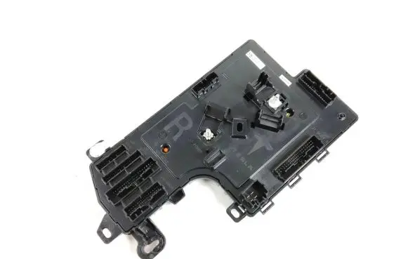 Tesla Model 3 Comfort/convenience module 110034090H