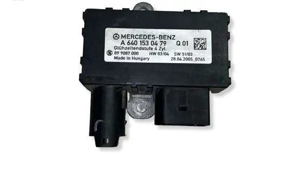 Mercedes-Benz A W169 Glow plug pre-heat relay A6401530479