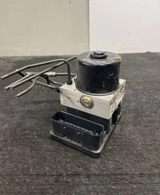 BMW 3 E46 ABS Pump 6759047 00008744E1 10096008113
