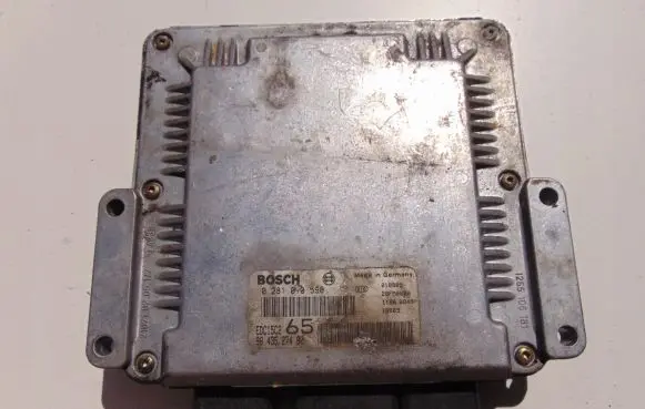Peugeot 406 Engine control unit/module 9643527480 0281010590