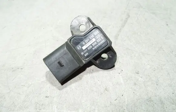 Audi A4 S4 B6 8E 8H Air pressure sensor 036906051C 0261230053
