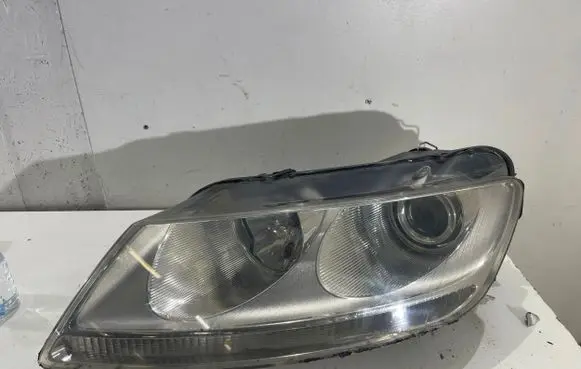 Volkswagen Phaeton Headlight/headlamp 3D1941015H 89007344