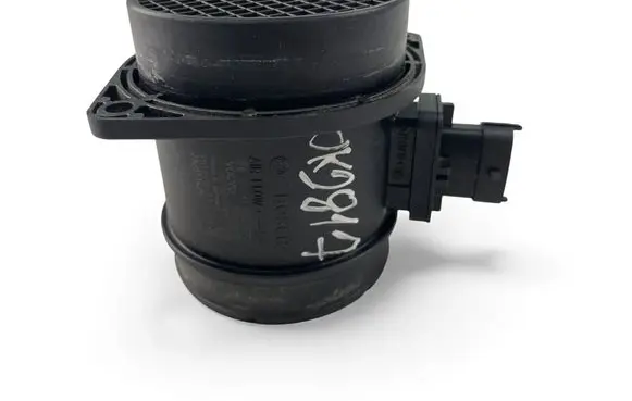 Volvo S60 Mass air flow meter 30785472