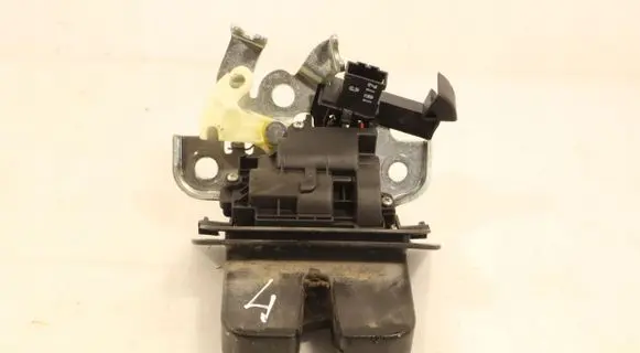 Audi A6 Allroad C7 Tailgate/trunk/boot lock/catch/latch 