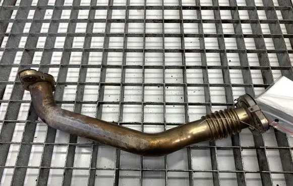 Volvo V40 EGR valve line/pipe/hose 