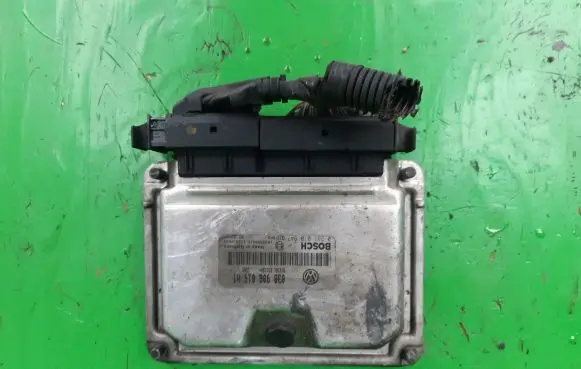 Skoda Fabia Mk1 (6Y) Engine control unit/module ECU 038906019HT