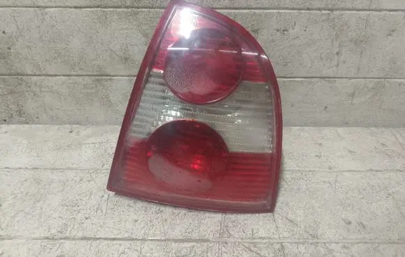 Volkswagen PASSAT B5.5 Rear/tail lights