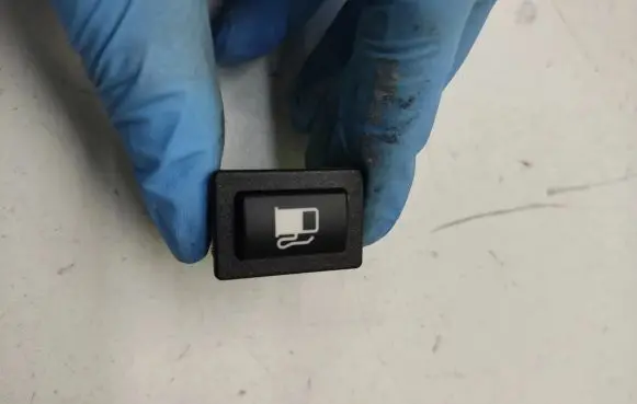 BMW 3 G20 G21 Fuel tank opening switch 9323414