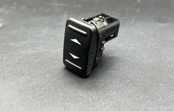 Ford Mondeo MK IV Electric window control switch 6M2T14529AD 1304840531