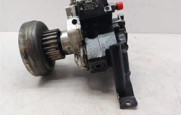 Audi A6 S6 C6 4F Fuel injection high pressure pump 059130851AX