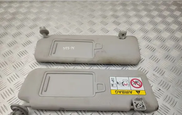 KIA Sorento Sun visor